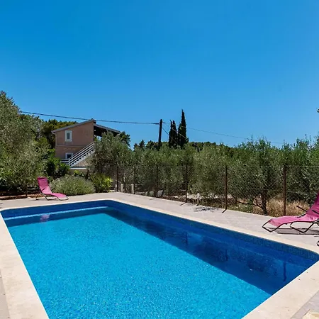 Holiday Home Gradina I *