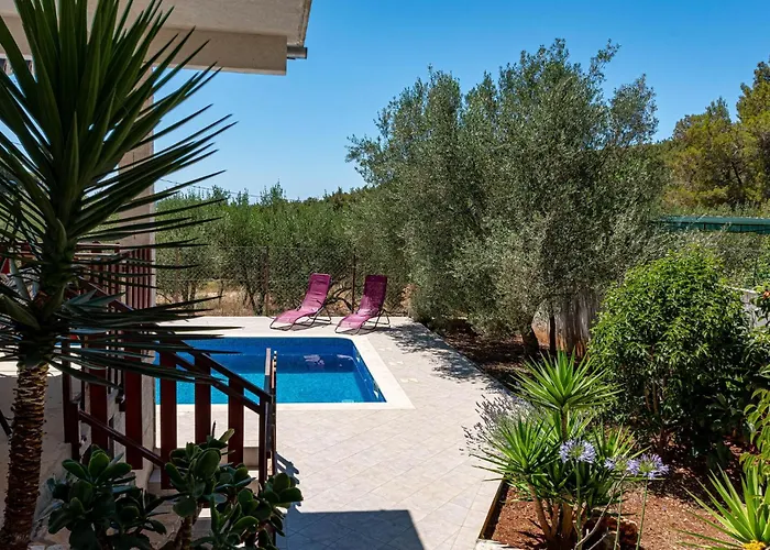 Gradina I Nyaraló *